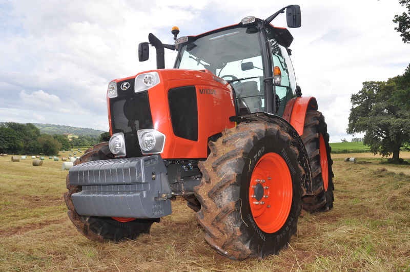 bild 3 av Kubota M110GX-II