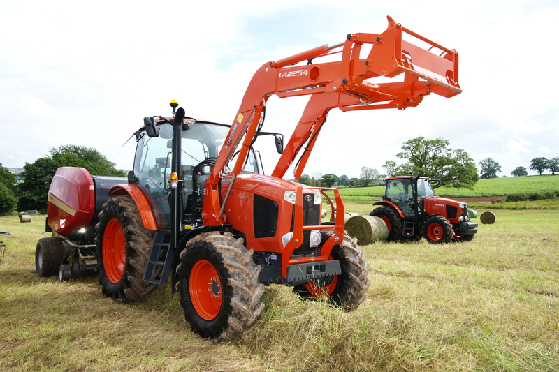 bild 4 av Kubota M135XG-II