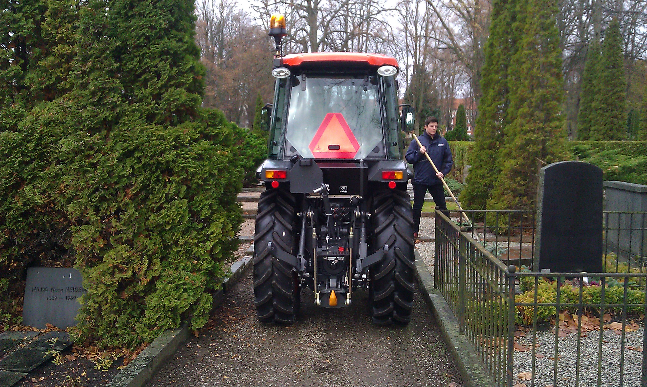 bild 3 av Kubota  M8540N Smalspårig traktor