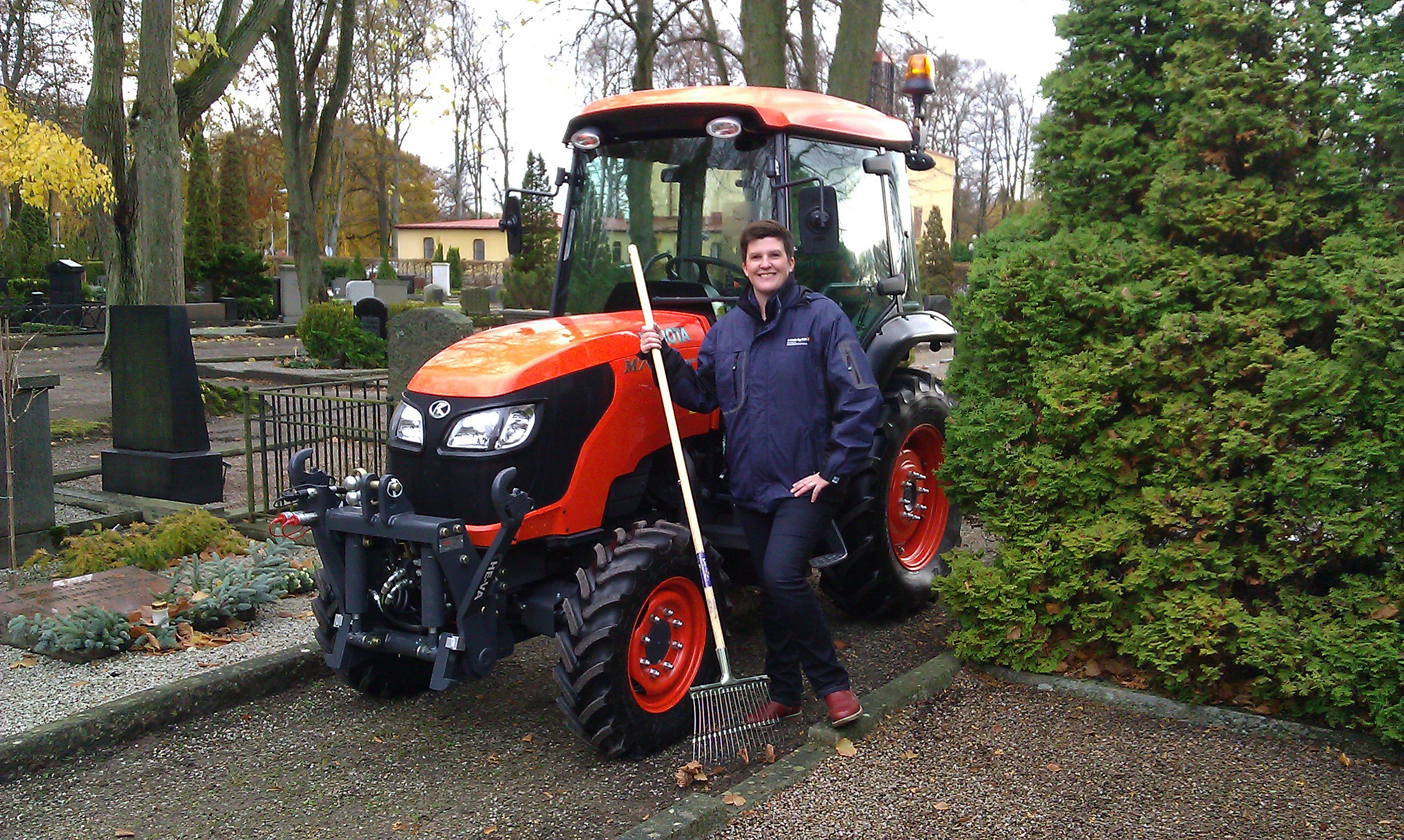 bild 4 av Kubota  M8540N Smalspårig traktor