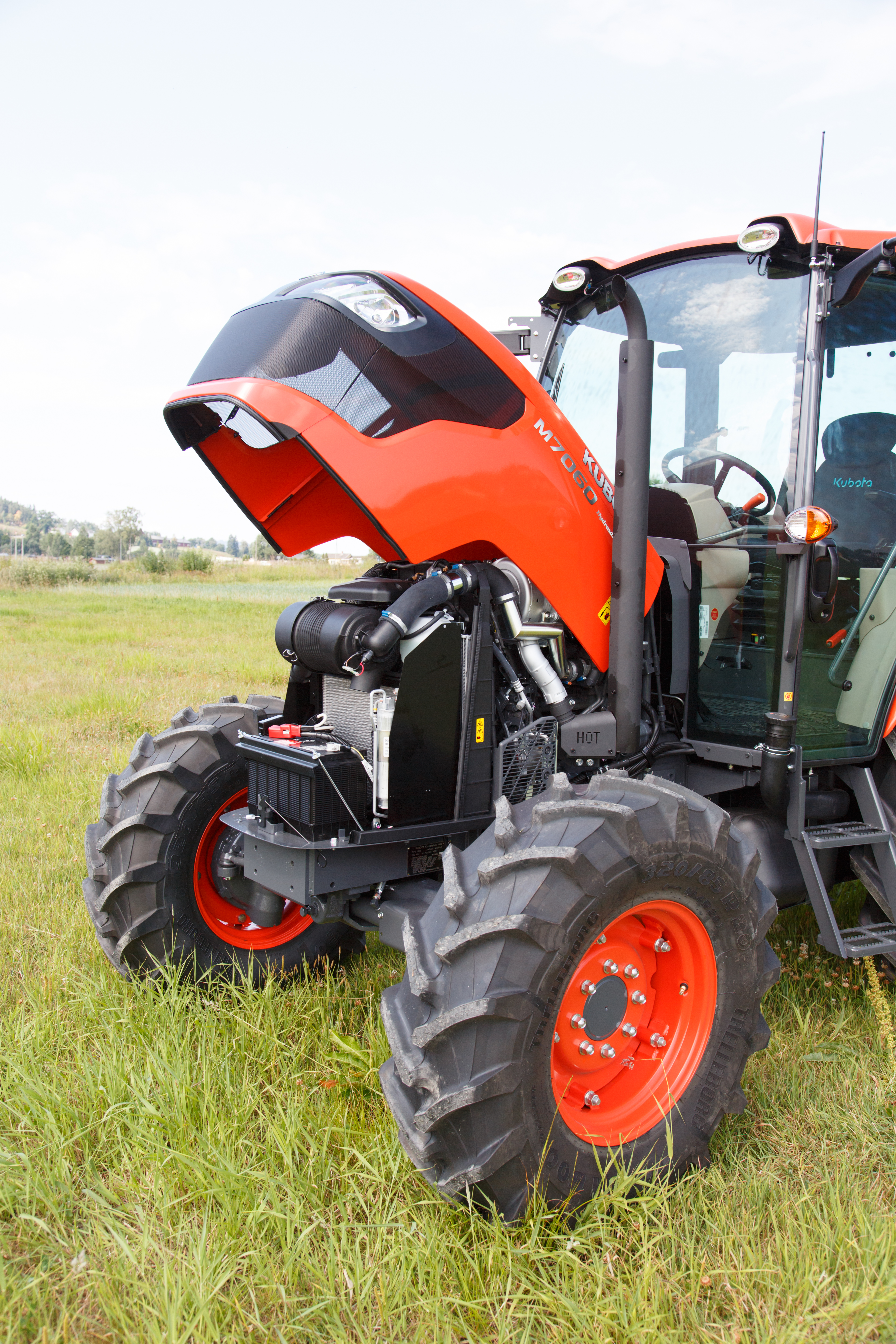 bild 3 av Kubota M6060
