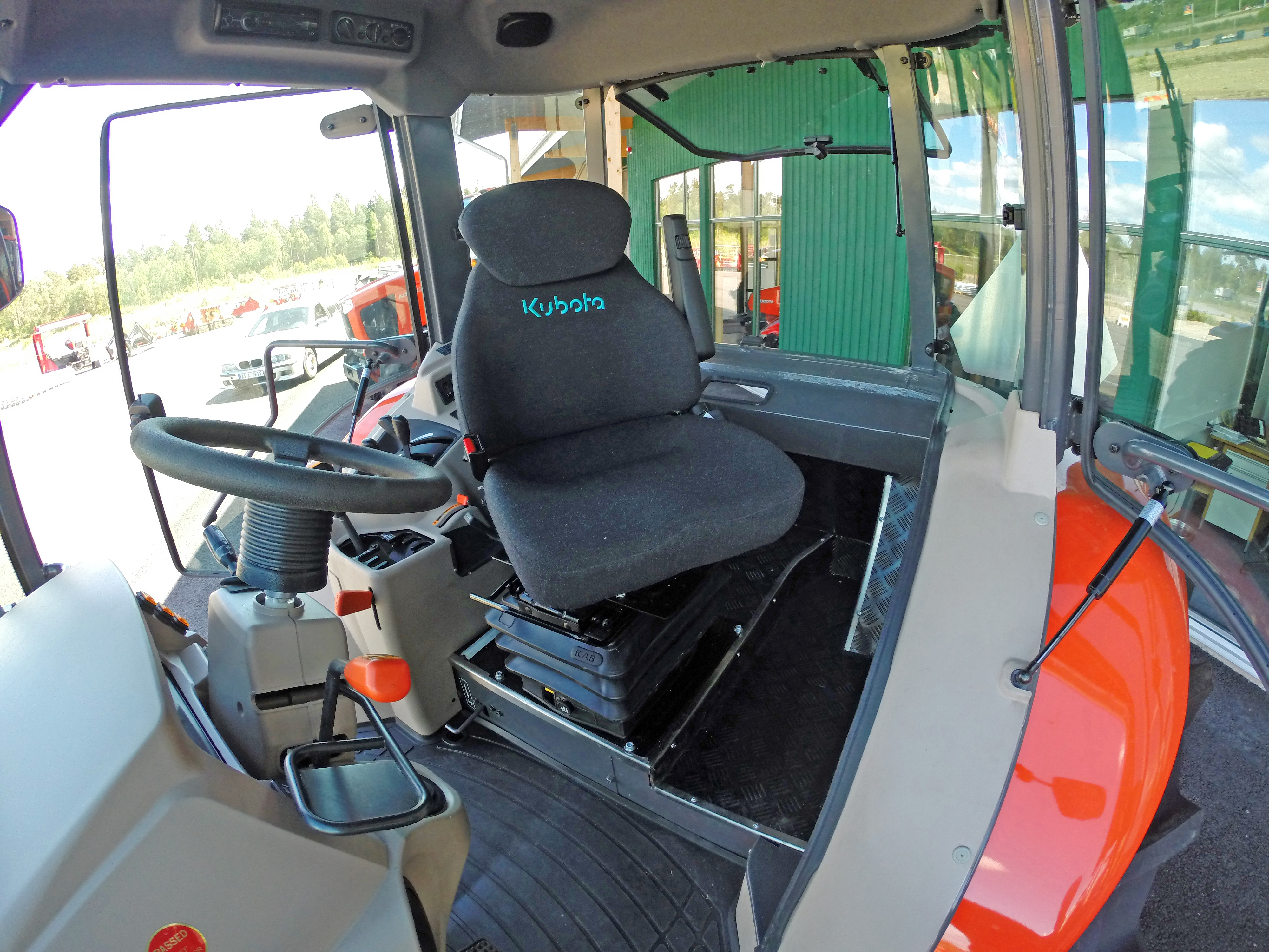 bild 5 av Kubota M8560/M9960 Skogsombyggd