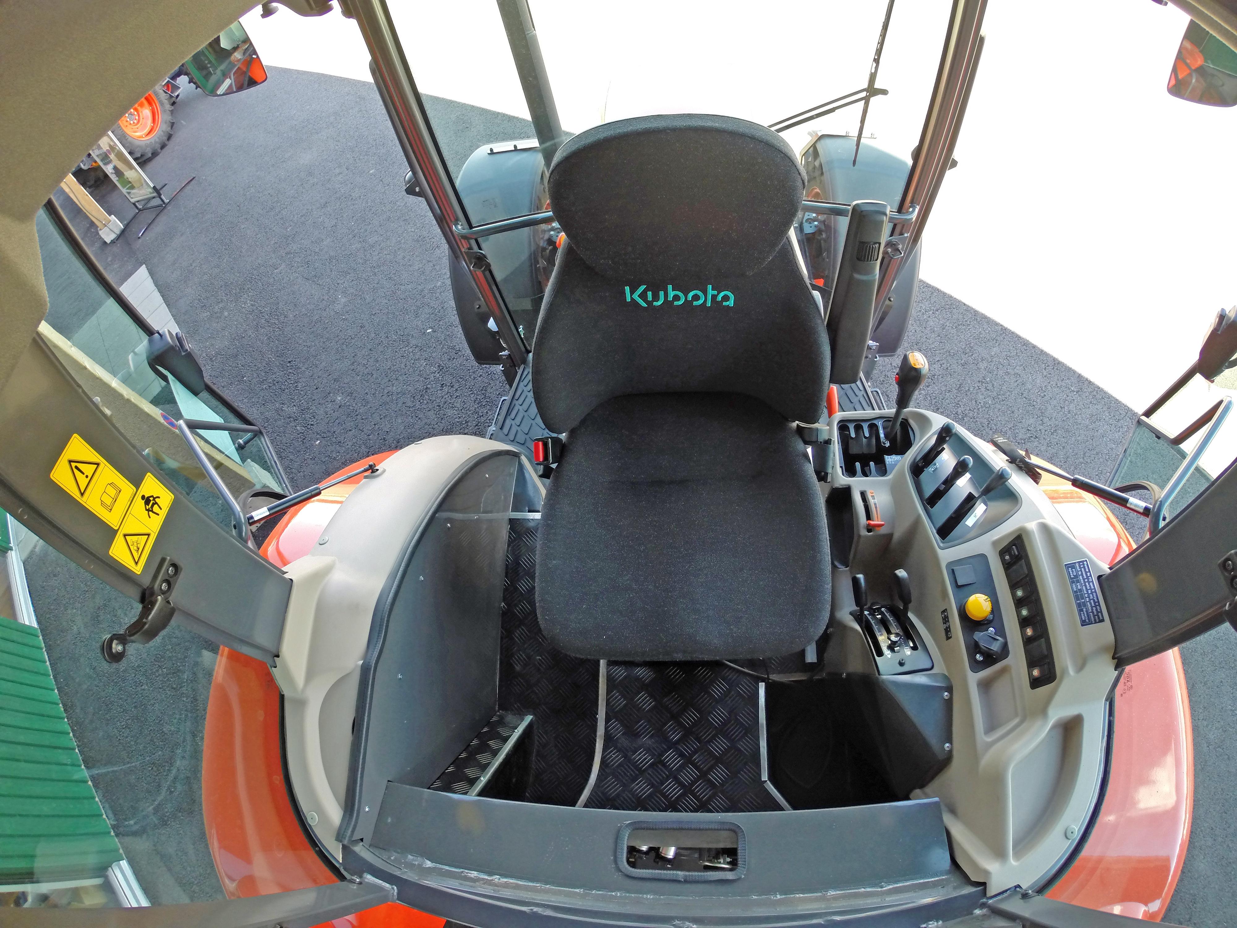 bild 4 av Kubota M8560/M9960 Skogsombyggd