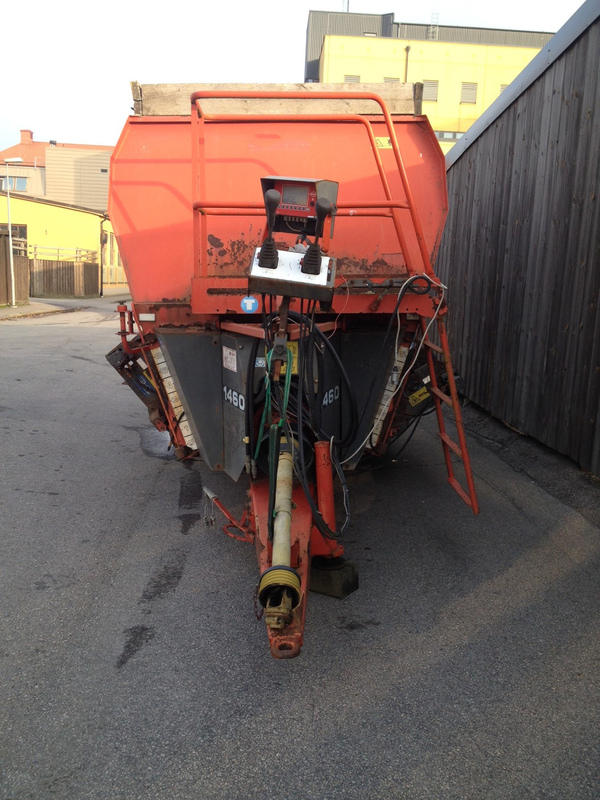 bild 2 av Kuhn EUROMIX ll 1460 Mixervagn